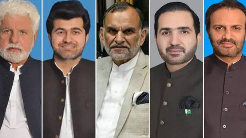 سپیکر قومی اسمبلی آج پی ٹی آئی سے قائمہ کمیٹیوں کے استعفوں پر مذاکرات کریں گے