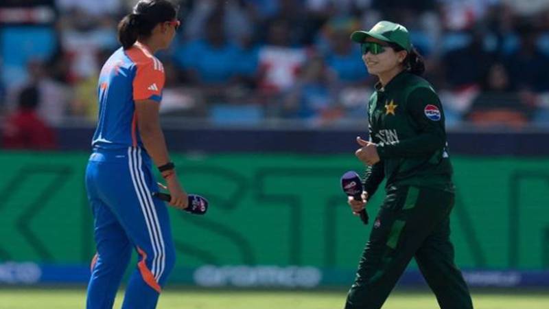 ویمنز ورلڈ کپ: پاکستان، بھارت میچ میں ہاتھ ملانے پر سوالیہ نشان