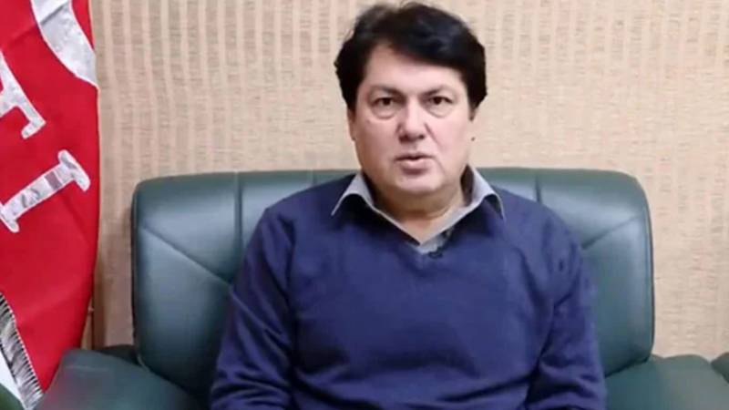 بانی پی ٹی آئی کی ہدایت پر خیبرپختونخوا میں کابینہ میں ردوبدل: بیرسٹر محمد علی سیف