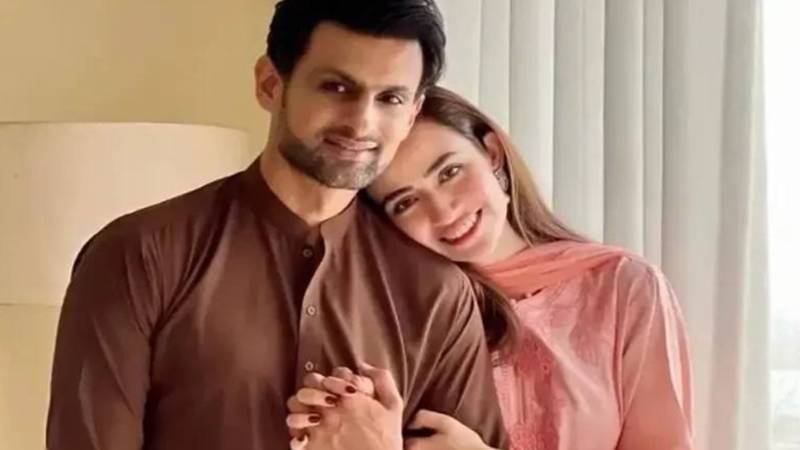 شعیب ملک اور ثنا جاوید کی شادی سے متعلق افواہیں، مداحوں میں تجسس بڑھ گیا