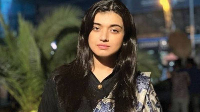 ریاست مخالف ٹوئٹ، صوبائی وزیر کی نامناسب تصویر اپلوڈ کا کیس: فلک جاوید کے جسمانی ریمانڈ میں توسیع
