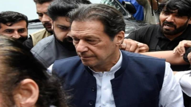 عمران خان کو 190 ملین پاؤنڈ کیس میں سزا دینے والے جج ناصر جاوید رانا کی تعیناتی اسلام آباد ہائی کورٹ میں چیلنج