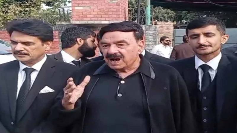 ن لیگ اور پیپلز پارٹی میں جوڈو کراٹے ہوں تو بہتر ہے، شیخ رشید