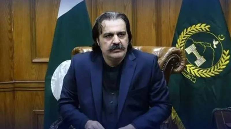 وزیراعلیٰ خیبرپختونخوا علی امین گنڈاپور کو تبدیل کرنے کا فیصلہ: پی ٹی آئی ذرائع کا دعویٰ