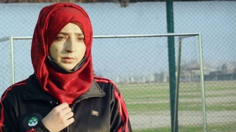 بلوچستان کی بیٹی سونیا مصطفیٰ پاکستان کی پہلی خاتون فیفا فٹبال ریفری بن گئیں