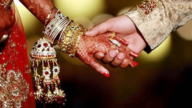 کیا نکاح نامہ میں درج زیورات بیوی کی قانونی ملکیت تصور کیے جاتے ہیں؟