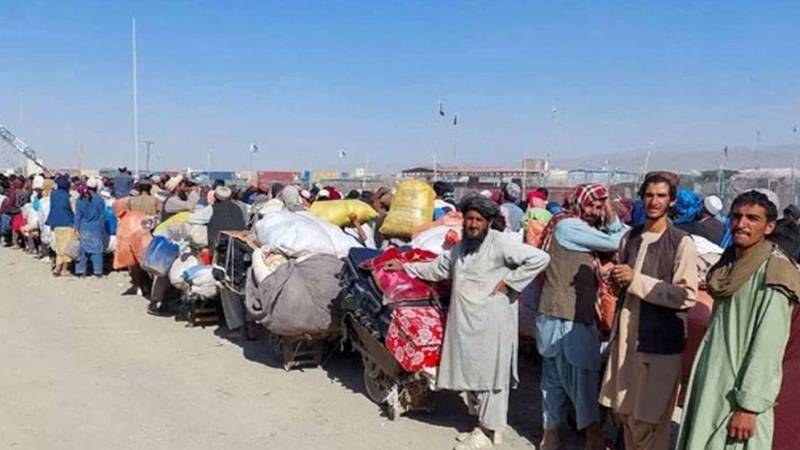 وزارتِ داخلہ کا اہم اجلاس، افغان پی او آر کارڈ ہولڈرز کے مستقبل پر فیصلہ متوقع