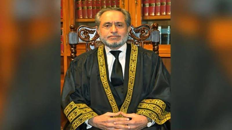 مجھے جھوٹا کیا جا رہا ہے: جسٹس جمال مندوخیل