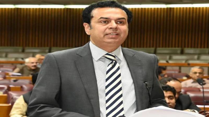 جتھوں کی بلیک میلنگ نہیں چلے گی، جرم کرنے اور کرانے والے انجام بھگتیں گے: طلال چوہدری
