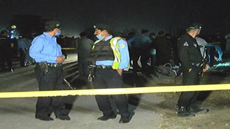 اسلام آباد: مبینہ پولیس مقابلہ میں ڈائریکٹر لینڈ کے قتل میں ملوث ملزمان اپنے ساتھیوں کی فائرنگ سے ہلاک