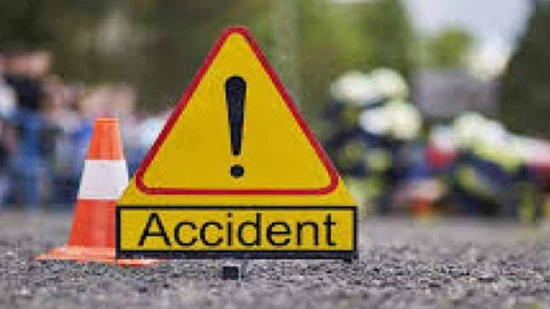 سوات موٹر وے پر خوفناک حادثہ , ٹرک الٹنے سے 15 افراد جاں بحق، 8 زخمی