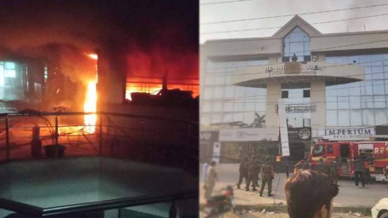الحفیظ پلازہ گلبرگ میں آگ لگنے کا واقعہ