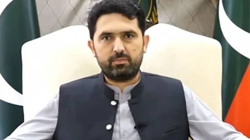 وفاق نے پولیس کو ناقص گاڑیاں دیں، انہیں واپس کیا جائے، وزیراعلیٰ خیبر پختونخوا
