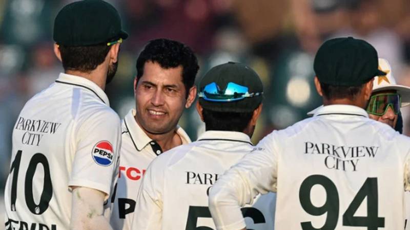آصف آفریدی نے ڈیبیو پر 5 وکٹیں لے کر معمر ترین کرکٹر کا اعزاز حاصل کر لیا