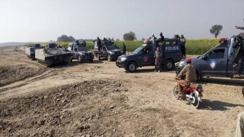 کچے کے علاقے میں امن کی نئی امید، بدنام زمانہ ڈاکو ہتھیار ڈالنے پر رضامند