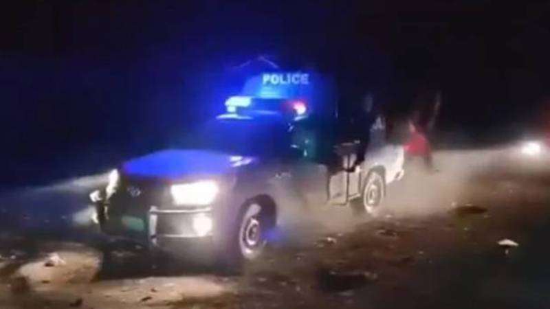 کاہنہ میں سی سی ڈی ناکہ بندی، ملزمان موٹرسائیکل حادثے میں زخمی، فرار عابد گرفتار نہ ہو سکا
