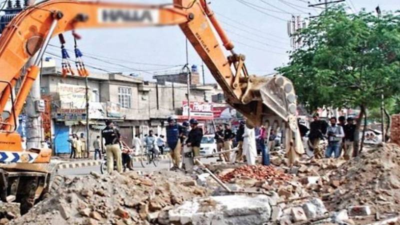 لاہور میں غیر قانونی تجاوزات کے خلاف بڑے پیمانے پر کارروائی، 791 تجاوزات کا خاتمہ