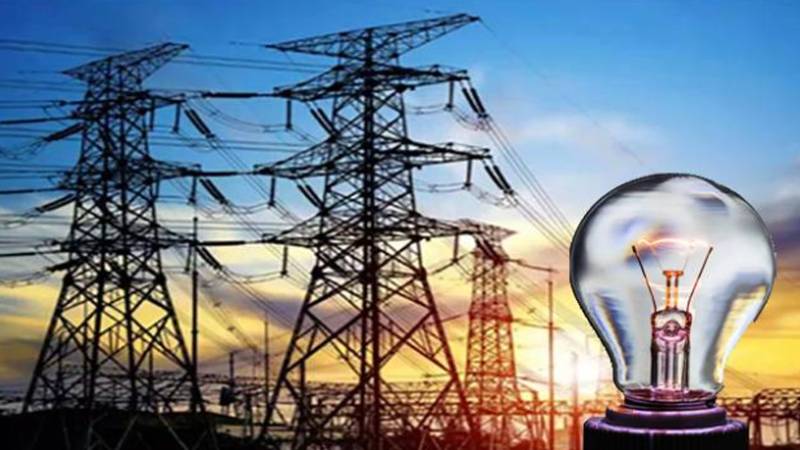 حکومت کی صنعتی شعبے کے لیے بجلی کی قیمت میں 15 روپے فی یونٹ کمی کا تاریخی فیصلہ