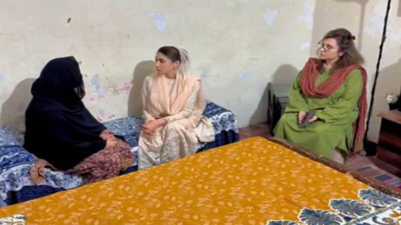 لاہور: شادی کی خواہشمند خاتون کا پہلی بیوی پر تشدد، شوہر کو دوسری شادی سے روکنے کی کوشش