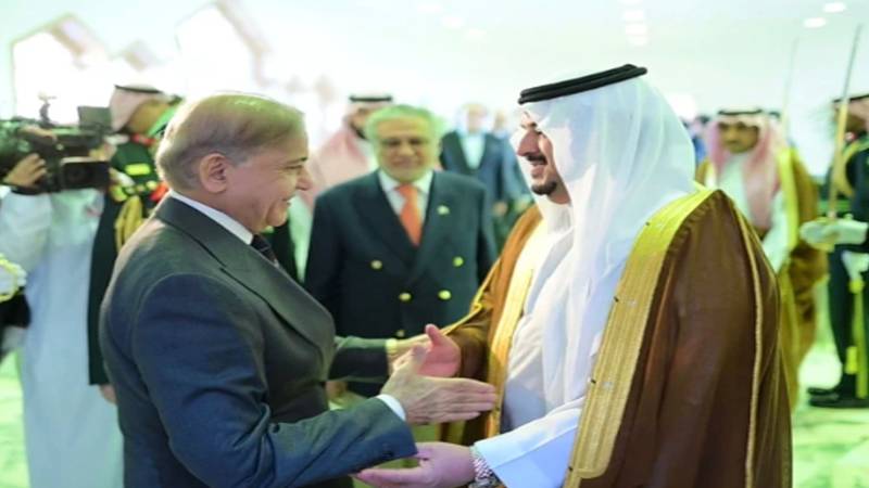 وزیراعظم شہباز شریف کا سعودی عرب سے اسلام آباد روانگی مکمل