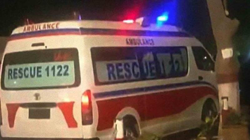نشتر کالونی میں تیز رفتار ڈمپر کا موٹرسائیکل کو حادثہ، ایک جاں بحق