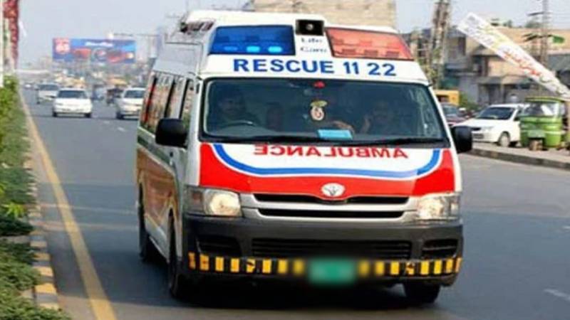 گوجرانوالہ میں زہریلے پاپڑ کھانے سے ایک بچے کا انتقال، دو کی حالت نازک