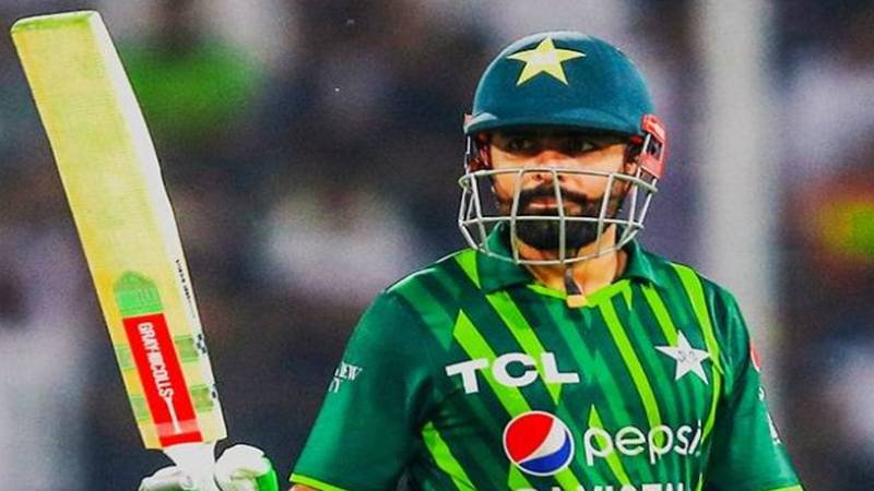 بابراعظم کا ایک اور عالمی ریکارڈ کے قریب، کئی لیجنڈ کرکٹرز کو پیچھے چھوڑنے کا امکان
