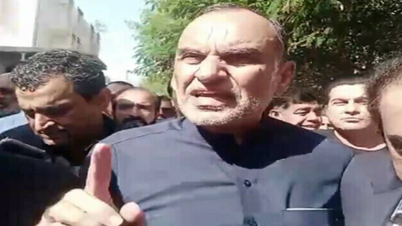 پشاور ہائیکورٹ کا اعظم سواتی کو 10 دن کی گرفتاری سے روکنے کا حکم، کوہستان اسکینڈل میں اہم فیصلہ