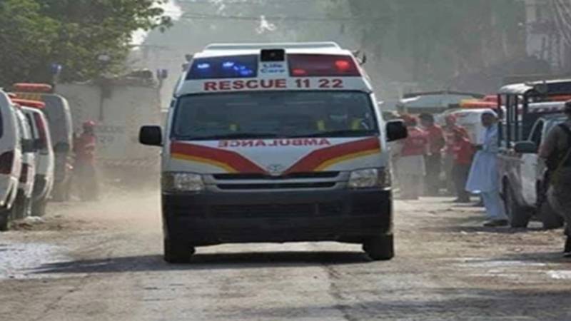 شمالی وزیرستان شادی کی تقریب میں شرکت کےلیے جانے والی گاڑی کو حادثہ، 14 افراد زخمی