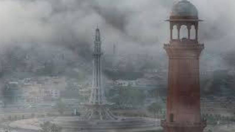 پنجاب میں سموگ کی شدت، لاہور دنیا کے آلودہ شہروں میں دوسرے نمبر پر