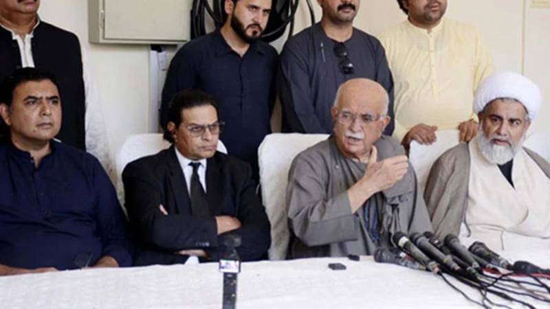 اپوزیشن نے 27ویں آئینی ترمیم کے خلاف ووٹنگ سے حصہ نہ لینے کا اعلان کر دیا