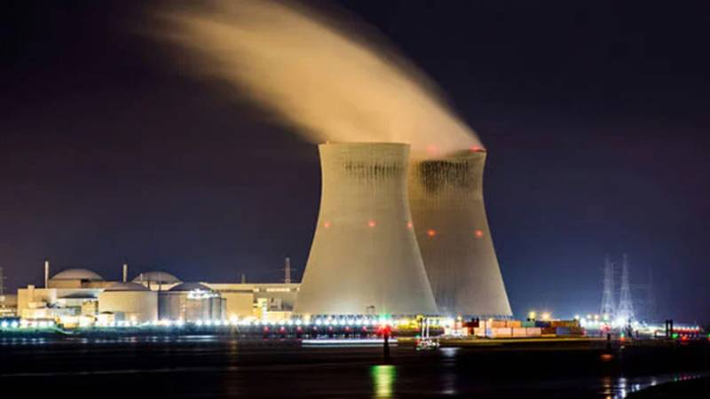 چین نے صاف توانائی کے میدان میں امریکہ کو پیچھے چھوڑ دیا