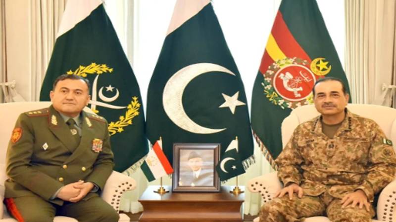 وزیر دفاع تاجکستان کی فیلڈ مارشل عاصم منیر سے ملاقات، دوطرفہ دفاعی تعاون پر تبادلہ خیال