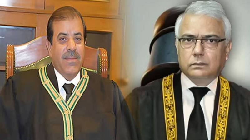 وفاقی آئینی عدالت کے دو نئے ججز نے حلف اٹھا لیا