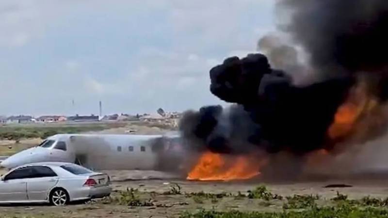 جمہوریہ کانگو میں رن وے سے پھسل کر طیارہ آگ لگنے سے مسافر محفوظ رہے