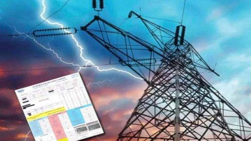 ملک بھر کے صارفین کے لیے بجلی سستی ہونے کا امکان، 65 پیسے فی یونٹ کی کمی