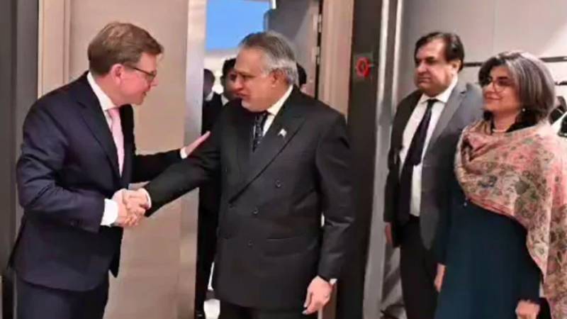 اسحاق ڈار کی جرمن وزیرِ خارجہ سے ملاقات، تعلقات میں بہتری پر دونوں جانب سے اطمینان کا اظہار