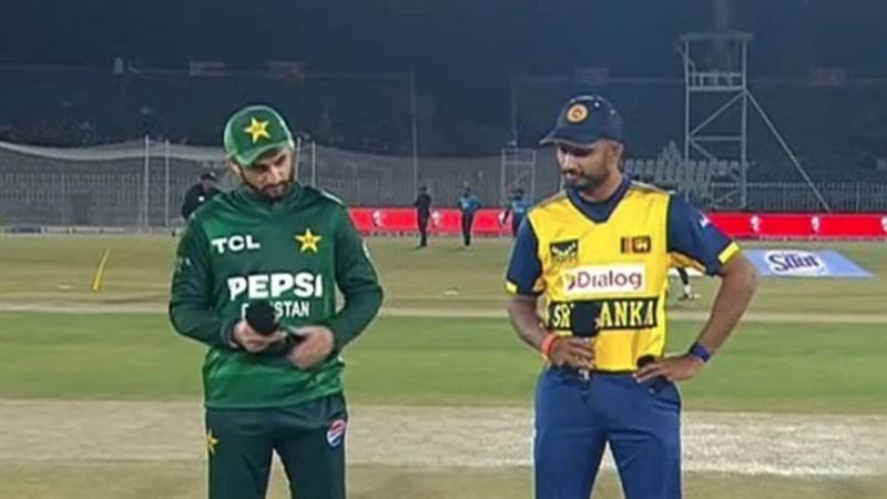 سری لنکا نے پاکستان کے خلاف ٹاس جیت کر پہلے بیٹنگ کا فیصلہ کیا، شاہین آفریدی انجری کا شکار