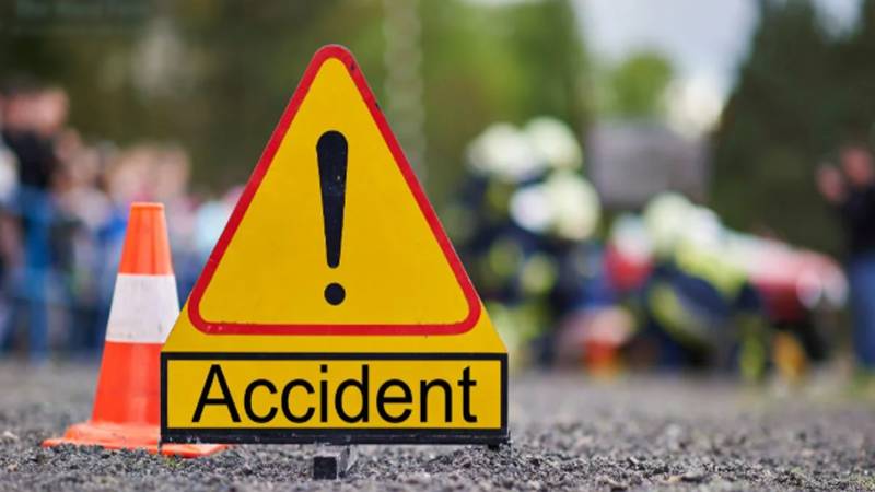 بہاولنگر میں تیز رفتار ٹریلر کا رکشہ کو ٹکر، ایک طالبہ جاں بحق، سات زخمی