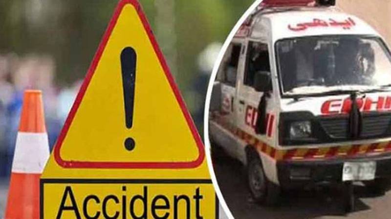 فیروزپور روڈ پر ٹرک اور رکشہ میں تصادم، ایک ہلاک، تین زخمی