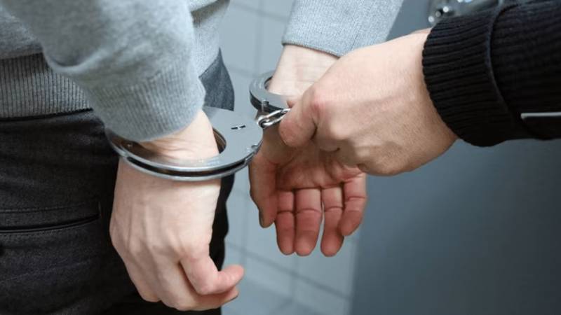 راولپنڈی: خاتون کو ہراساں کرنے پر ملزم گرفتار، قانون حرکت میں آ گیا