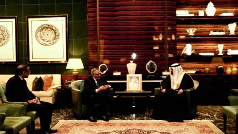 اسحاق ڈار کی بحرین کے وزیر خزانہ شیخ سلمان بن خلیفہ سے ملاقات