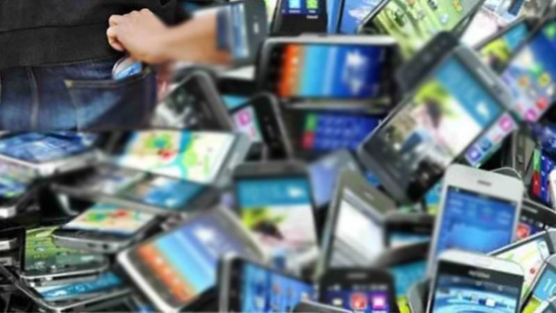 موبائل چھیننے والوں کے لیے خوشخبری، ریکوری کا نیا طریقہ متعارف
