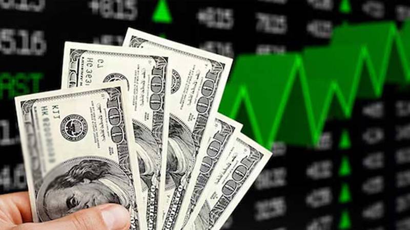 پاکستان اسٹاک مارکیٹ میں تیزی، انڈیکس 67,000 کی حد عبور، ڈالر کی قیمت میں کمی