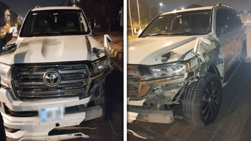 اسلام آباد میں ٹریفک حادثہ: گاڑی نے اسکوٹی کو ٹکر مار کر 2 خواتین کو جاں بحق