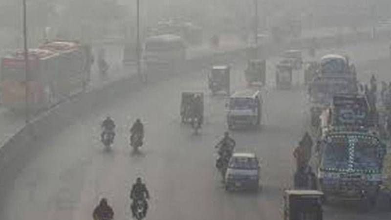 لاہور کا فضائی معیار بدستور خراب، دنیا کے سب سے زیادہ آلودہ شہروں میں تیسرے مقام پر