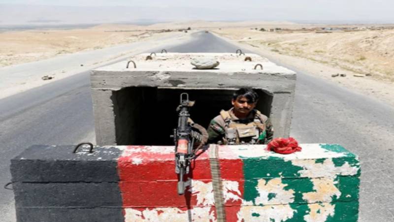 ایران میں غیرقانونی سرحد عبور کرنے کی کوشش پر 10 افغان شہری ایرانی گارڈز کی فائرنگ سے ہلاک