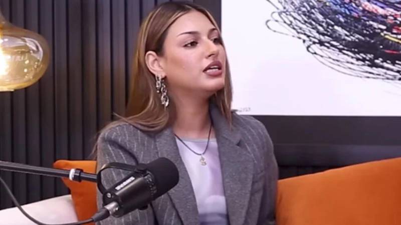 شوہر کو میرے لباس پر اعتراض نہیں، پھر دوسروں کو کیوں؟عنزیلہ عباسی