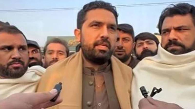 بانی پی ٹی آئی سے ملاقات، پولیس نے سہیل آفریدی کو جیل جانے سے روک دیا