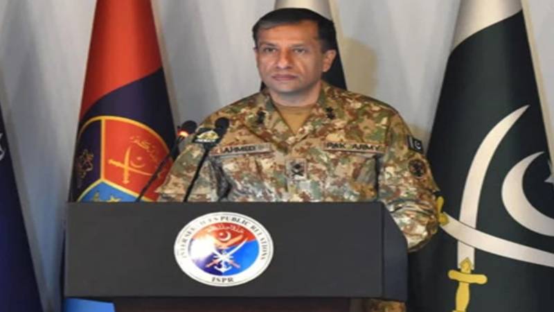 ایک شخص اپنی ذات کا قیدی ہے جو یہ سمجھتا ہے کہ میں نہیں تو کچھ نہیں، ڈی جی آئی ایس پی آر